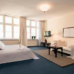 Living Am Carlsplatz Apartment